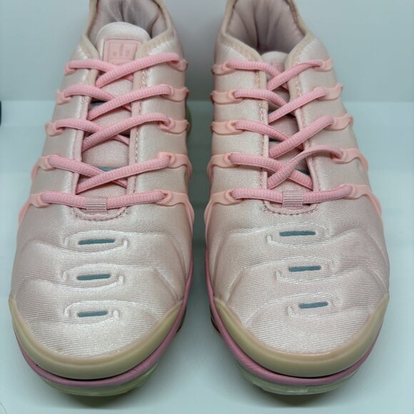 Women's Nike Vapormax Plus - Pink - Picture 4 of 6